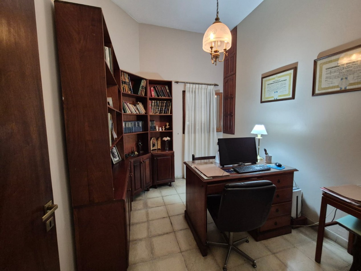 CASA DE TRES DORMITORIOS APTA CREDITO EN BARRIO OBISPO PIEDRABUENA CERCA LAWN TENNIS