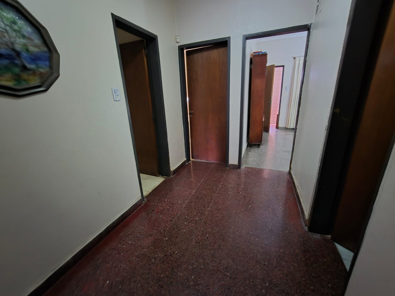 CASA DE TRES DORMITORIOS APTA CREDITO EN BARRIO OBISPO PIEDRABUENA CERCA LAWN TENNIS