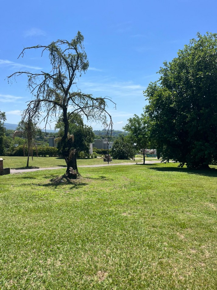 LOTE EN COUNTRY LOS AZAHARES DE 1200 M2 CON ESCRITURA LA MEJOR VISTA