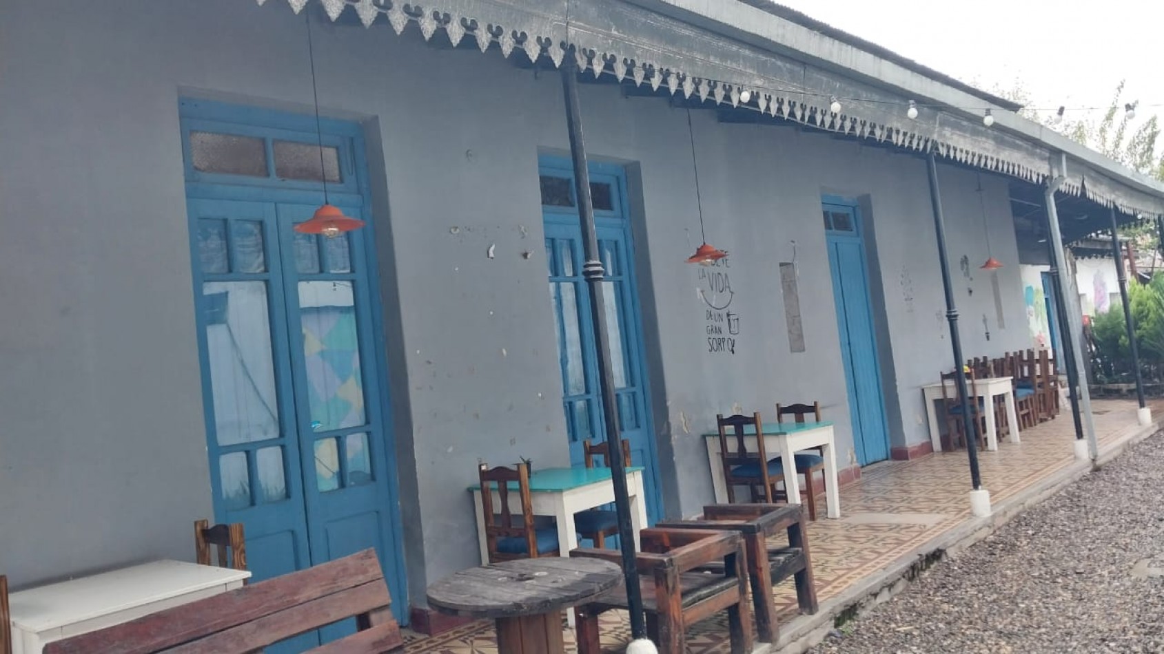 IMPORTANTE INMUEBLE COMERCIAL EN MONTEROS EN AVELLANEDA 35 