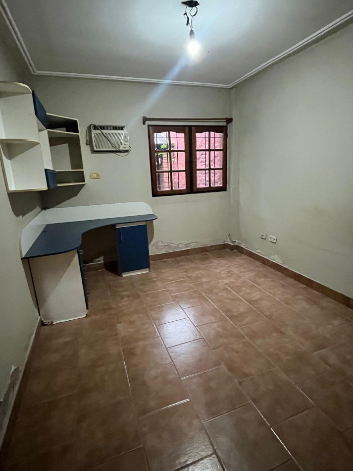 CASA APTO CREDITO EN GODOY CRUZ 391 TRES DORMITORIOS CON PILETA