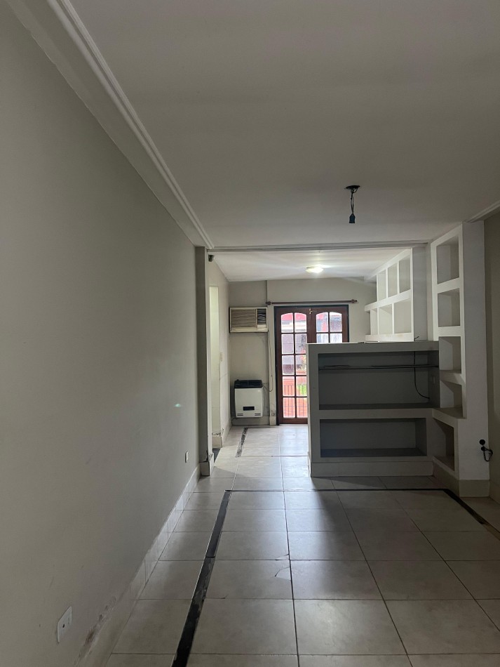 CASA APTO CREDITO EN GODOY CRUZ 391 TRES DORMITORIOS CON PILETA