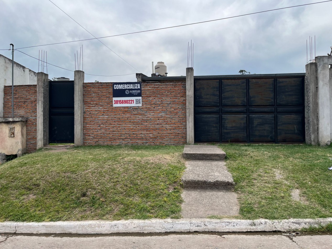 CASA EN VILLA MARIANO MORENO BARRIO SAN GABRIEL SOBRE CALLE 4 2 DORMITORIOS
