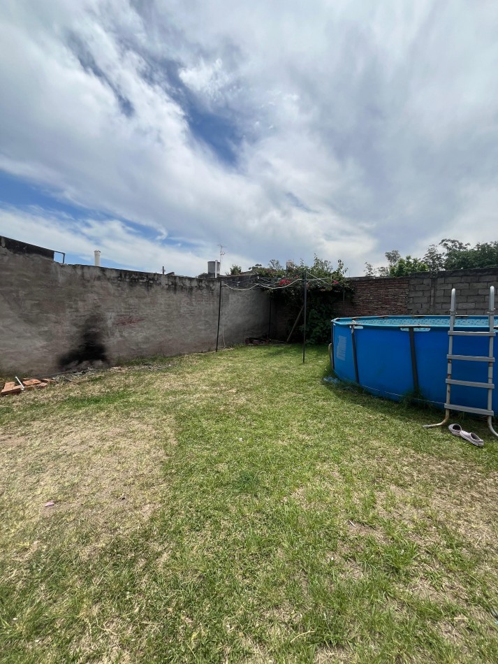 CASA EN VILLA MARIANO MORENO BARRIO SAN GABRIEL SOBRE CALLE 4 2 DORMITORIOS