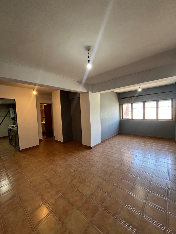 DEPARTAMENTO DE DOS DORMITORIOS EN AVENIDA EJERCITO DEL NORTE 429