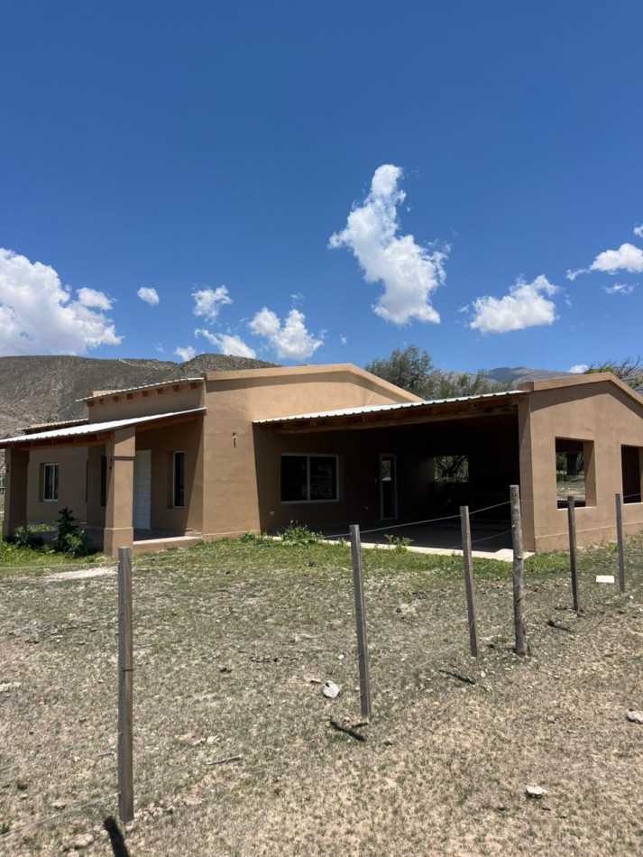 CASA A ESTRENAR EN VILLA CHENAUT TAFI DEL VALLE