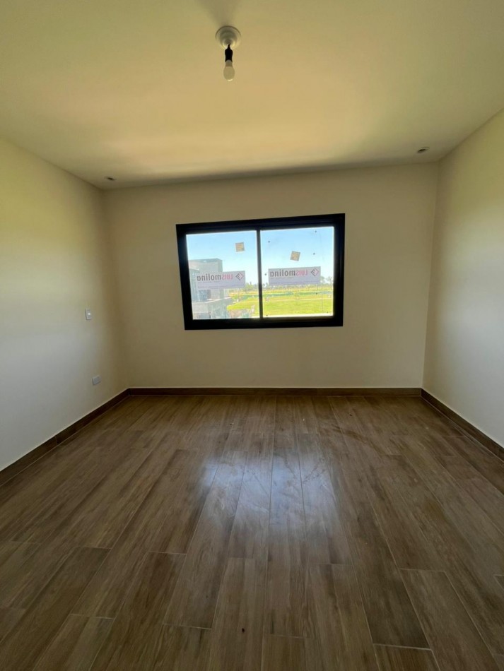 HERMOSA CASA A ESTRENAR DE 3D APTA CREDITO EN COUNTRY VIENTO SUR