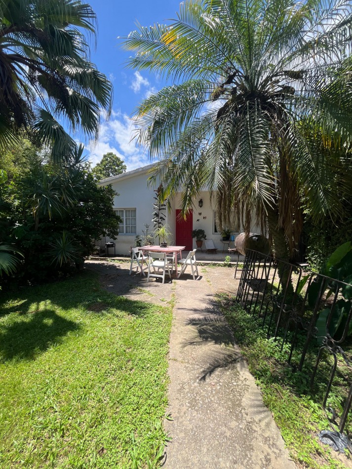 IMPORTANTE INMUEBLE EN YERBA BUENA EN CONSTANCIO VIGIL AL 2.300 A METROS DE AVENIDA SOLANO VERA DE 1300 M2