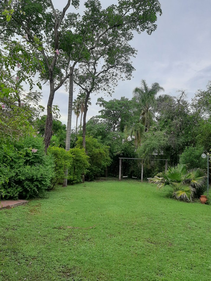 IMPORTANTE CHALET RESIDENCIAL EN LAS TERMAS DE RIO HONDO