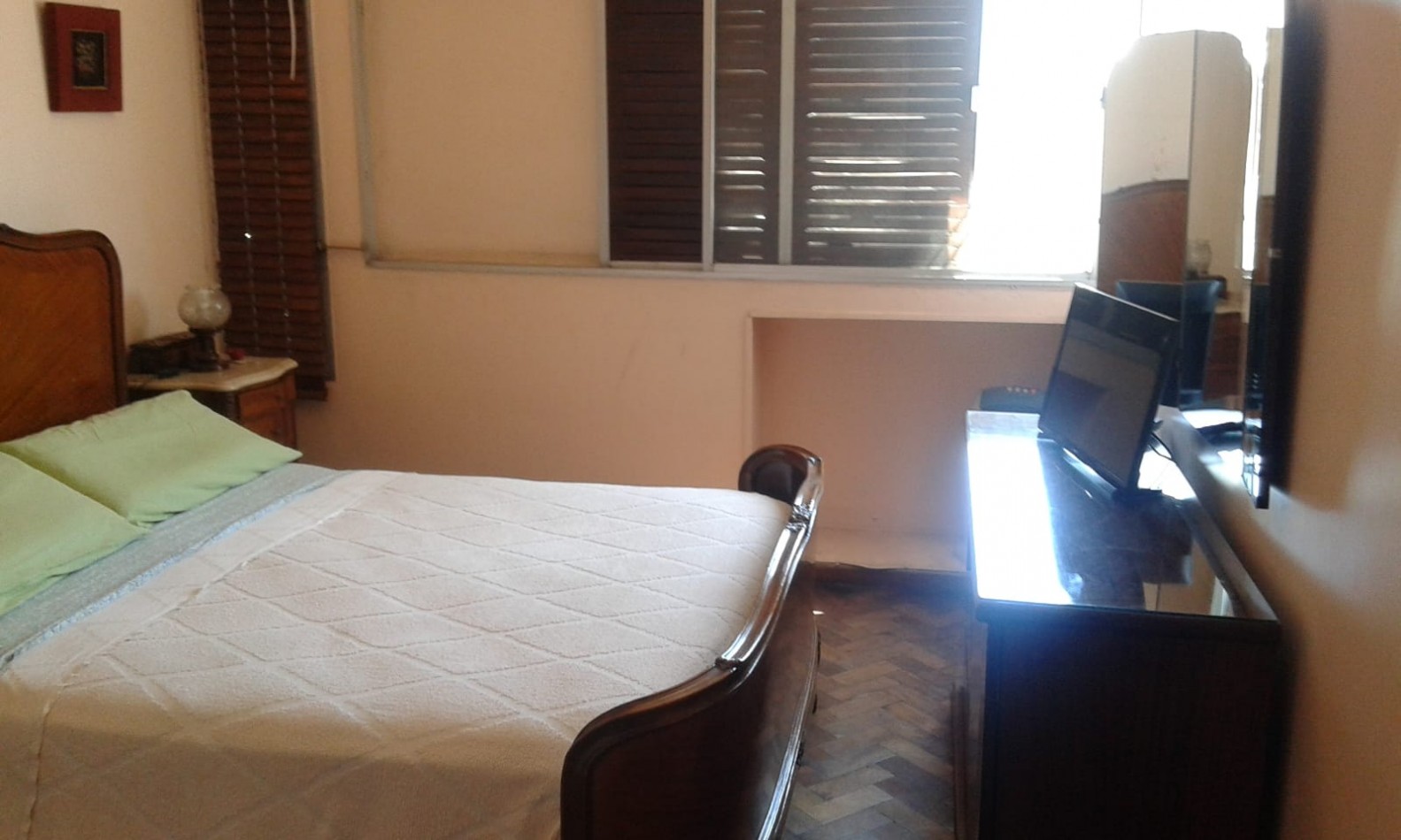 DEPARTAMENTO SEMIPISO DE TRES DORMITORIOS EN 24 DE SETIEMBRE Y LAS HERAS CON TERRAZA 