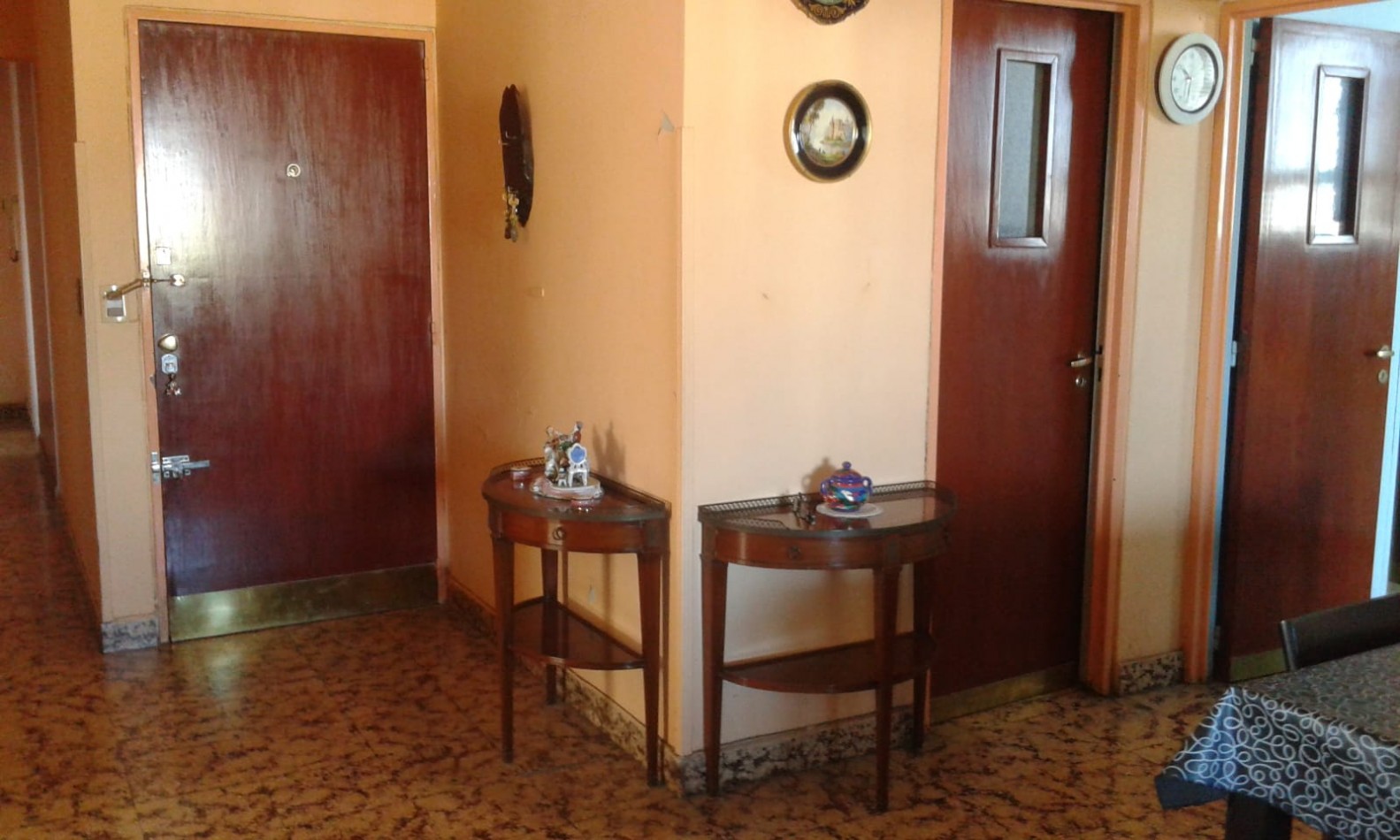 DEPARTAMENTO SEMIPISO DE TRES DORMITORIOS EN 24 DE SETIEMBRE Y LAS HERAS CON TERRAZA 