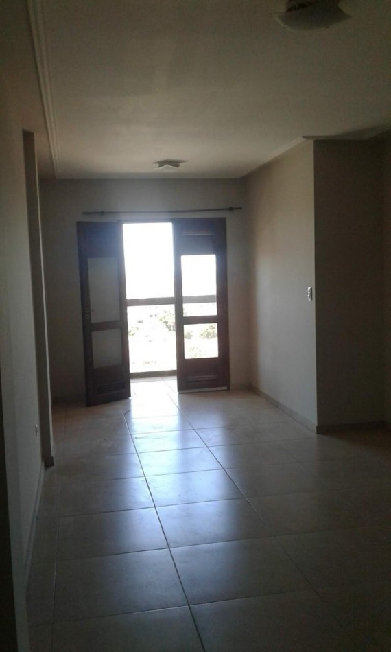 MONOAMBIENTE CON BALCON EN AVENIDA BELGRANO 2.371