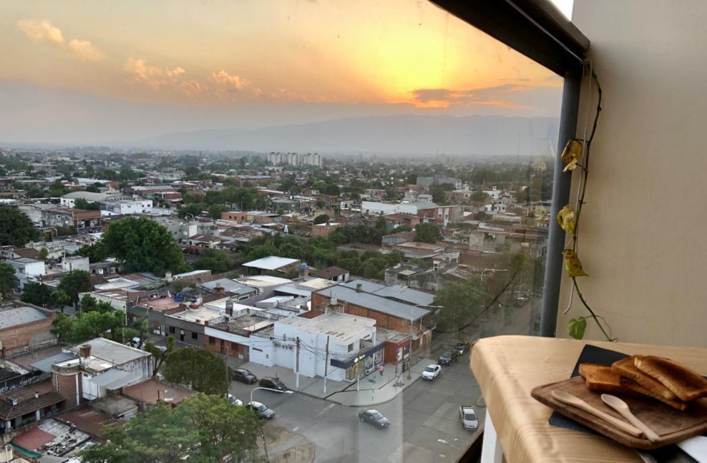 MONOAMBIENTE CON BALCON EN AVENIDA BELGRANO 2.371