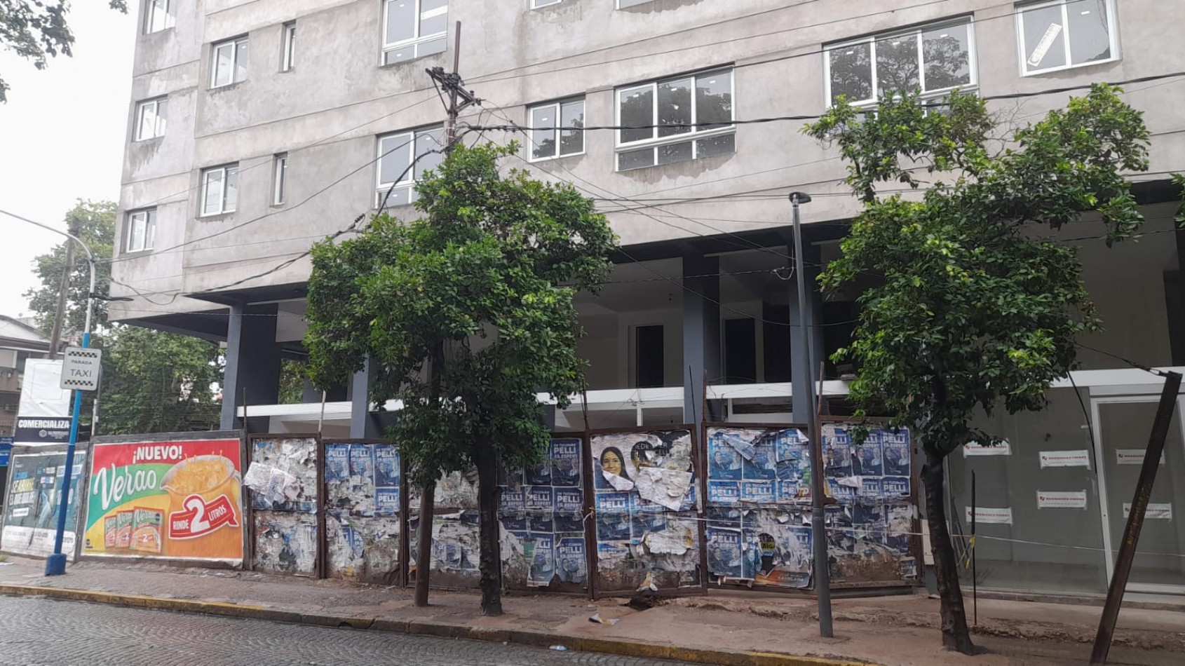 LOCAL FINANCIADO EN SEIS CUOTAS EN VENTA EN AVENIDA AVELLANEDA Y CUBA A ESTRENAR