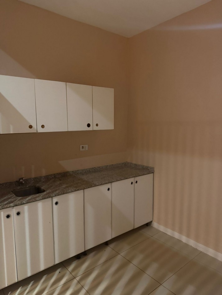 OFICINA EN ALQUILER EN GENERAL PAZ AL 1.000