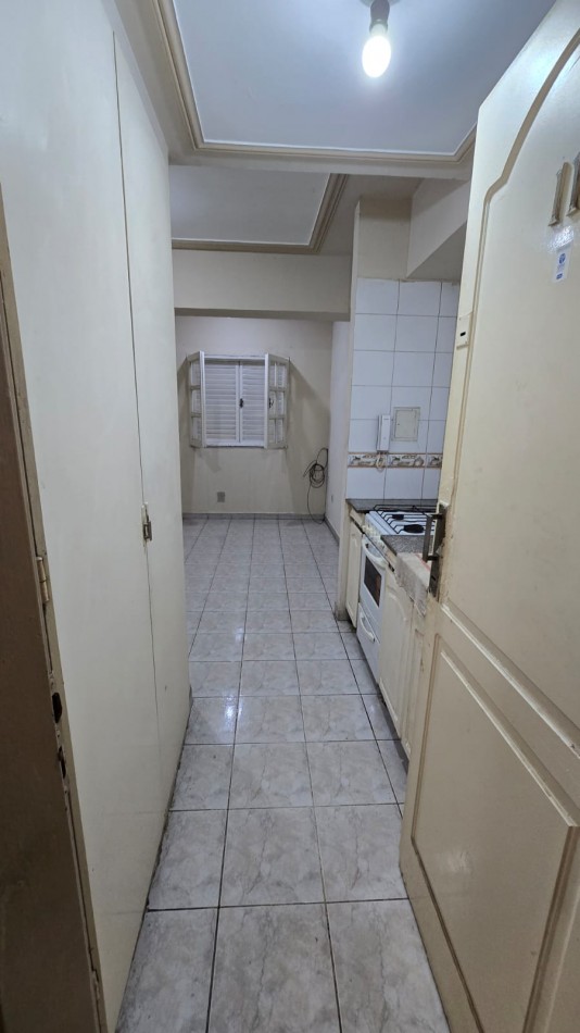 MONOAMBIENTE EN SAN LORENZO Y ALBERDI APTO MASCOTA