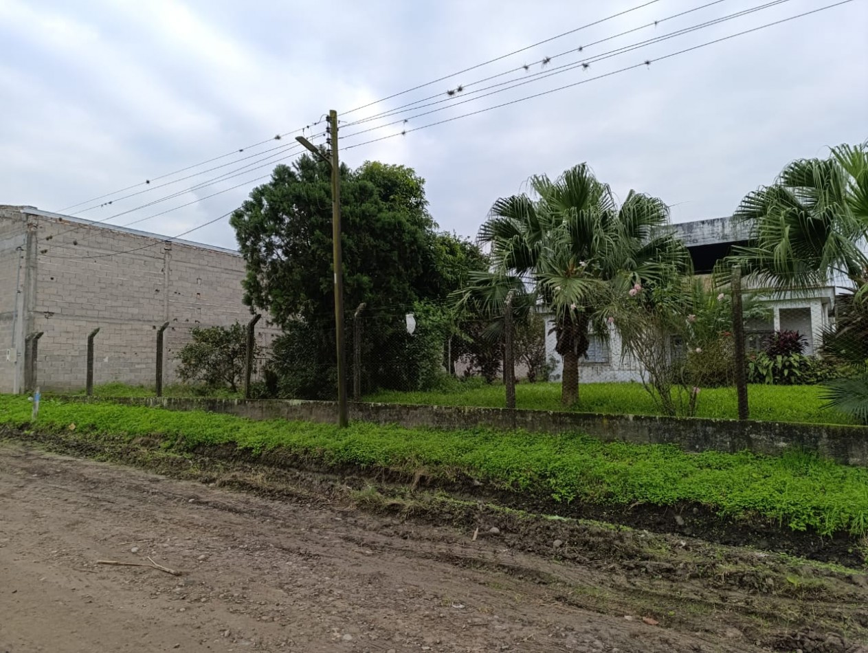 CASA EN  FINCA LOLITA AGUILARES CON GALPONES A REMODELAR