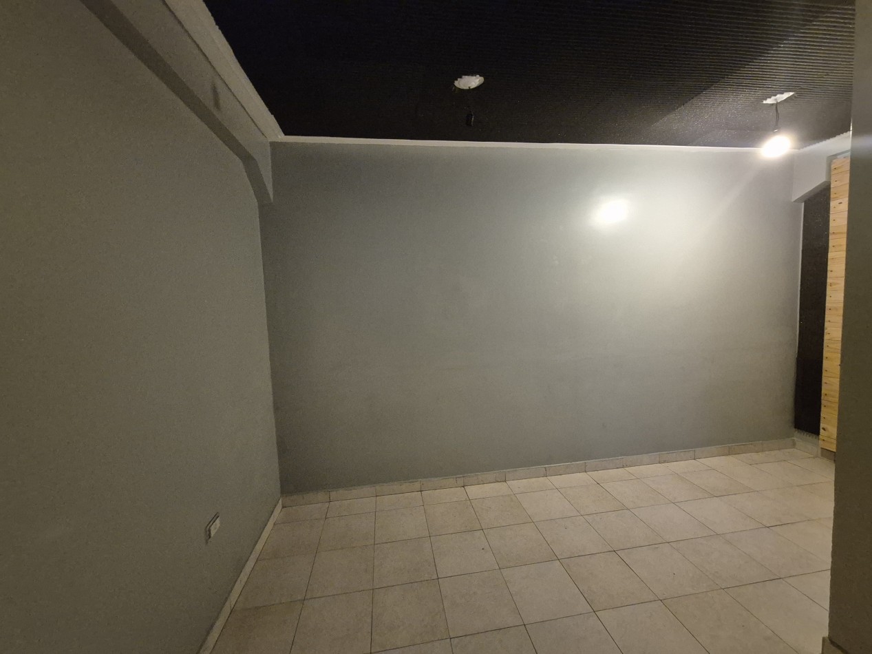 DEPARTAMENTO DE TRES DORMITORIOS CON DEPENDENCIA APTO CREDITO Y COCHERA EN SAN LORENZO AL 700