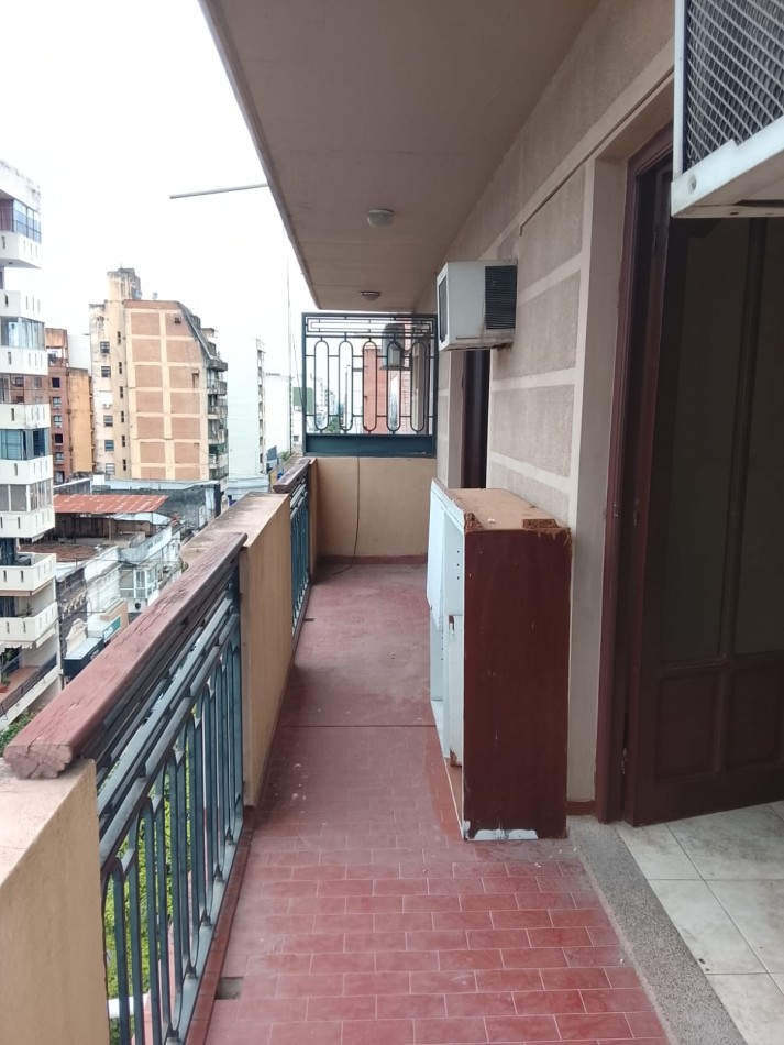DEPARTAMENTO DE DOS DORMITORIOS EN SAN MARTIN AL 900 APTO COMERCIAL O VIVIENDA
