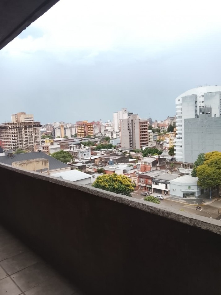 DEPARTAMENTO DE DOS DORMITORIOS AMOBLADO FRENTE A PLAZA ALBERDI CON AMENITIES