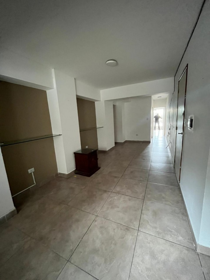 DEPARTAMENTO DE UN DORMITORIO CON BALCON EN AVENIDA MATE DE LUNA AL 2.200 EDIFICIO LA COLORADA