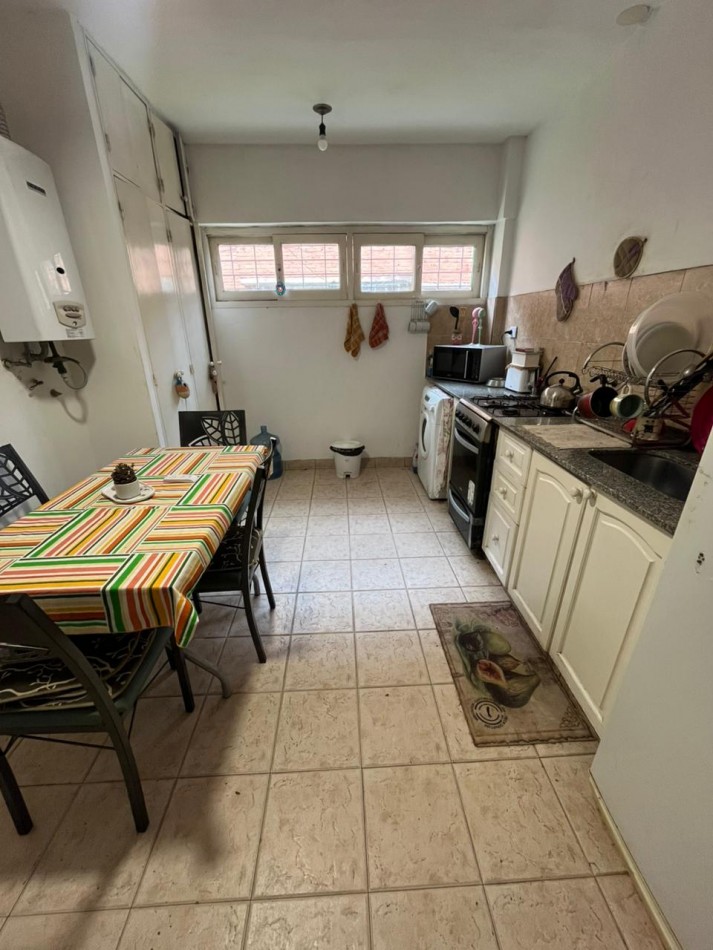 DEPARTAMENTO DE DOS DORMITORIOS CON COCHERA EN COMPLEJO GARCIA HAMILTON EN AVENIDA BELGRANO AL 3.300