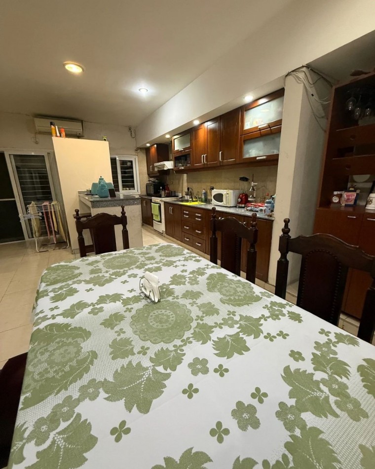 CASA EN BARRIO KENNEDY APTA CREDITO TRES DORMITORIOS CON PILETA A METROS AVENIDA AMERICA