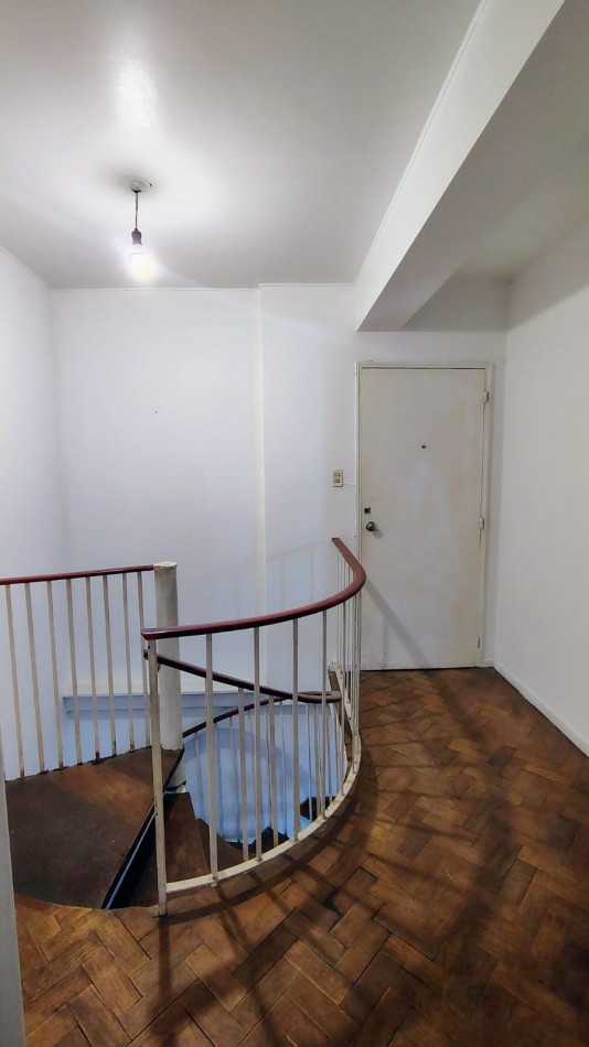 DUPLEX EN 25 DE MAYO Y CORRIENTES DE TRES DORMITORIOS APTO CREDITO