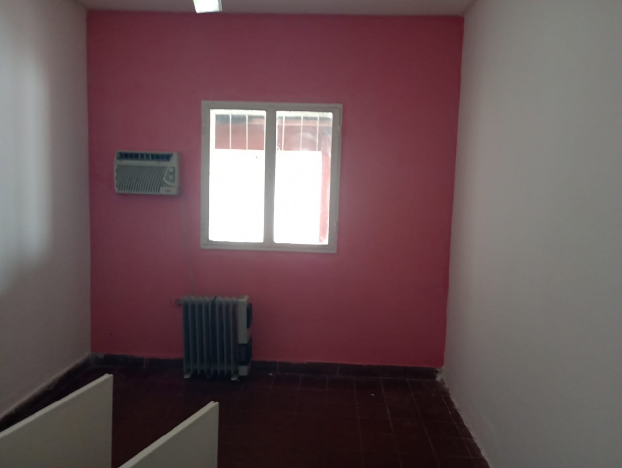 CASA EN BARRIO O CONNORS DE TRES DORMITORIOS CON PILETA APTA CREDITO HIPOTECARIO