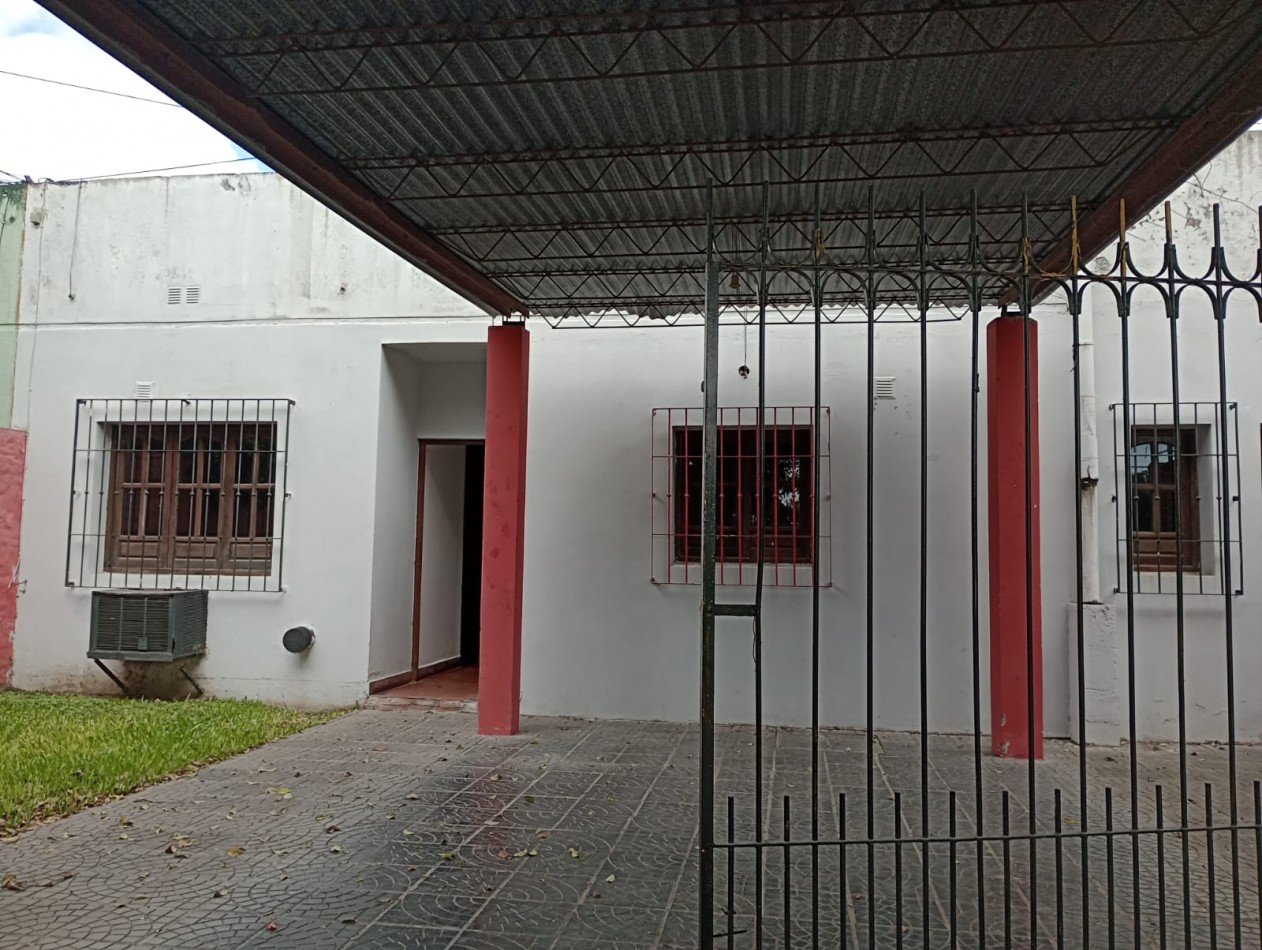 CASA EN BARRIO O CONNORS DE TRES DORMITORIOS CON PILETA APTA CREDITO HIPOTECARIO