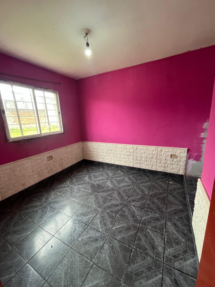 CASA EN VILLA MARIANO MORENO BARRIO SAN GABRIEL SOBRE CALLE 4 2 DORMITORIOS