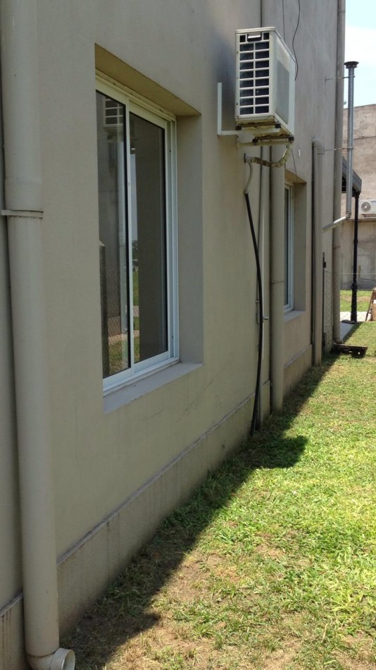 CASA EN BARRIO ALTOS DEL CEBIL 1 DE 3D CON PILETA EN LA RINCONADA, YERBA BUENA