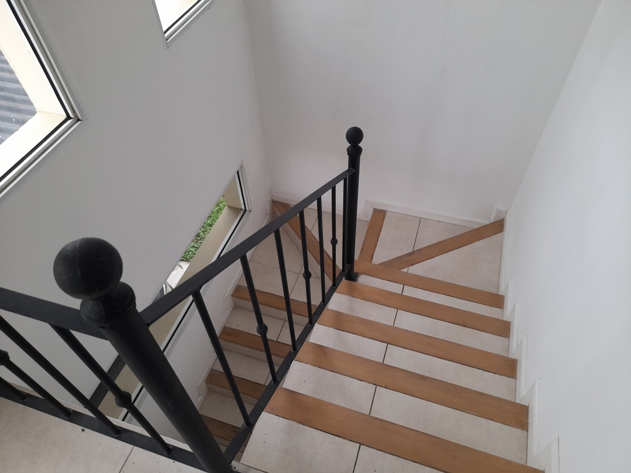 CASA EN BARRIO ALTOS DEL CEBIL 1 DE 3D CON PILETA EN LA RINCONADA, YERBA BUENA