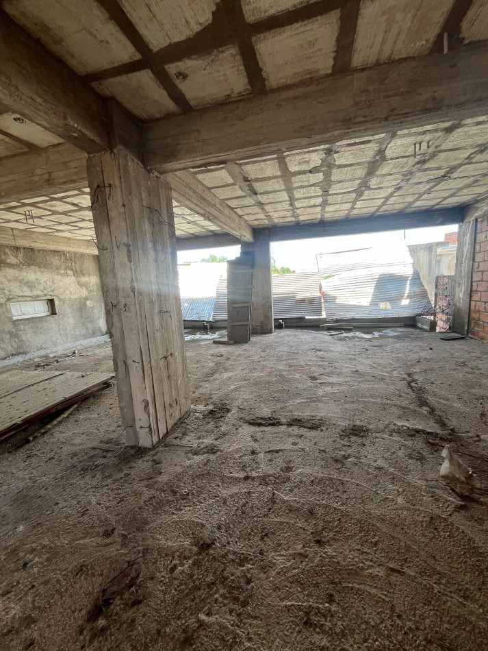 EDIFICIO A TERMINAR EN AVENIDA BELGRANO AL 1600