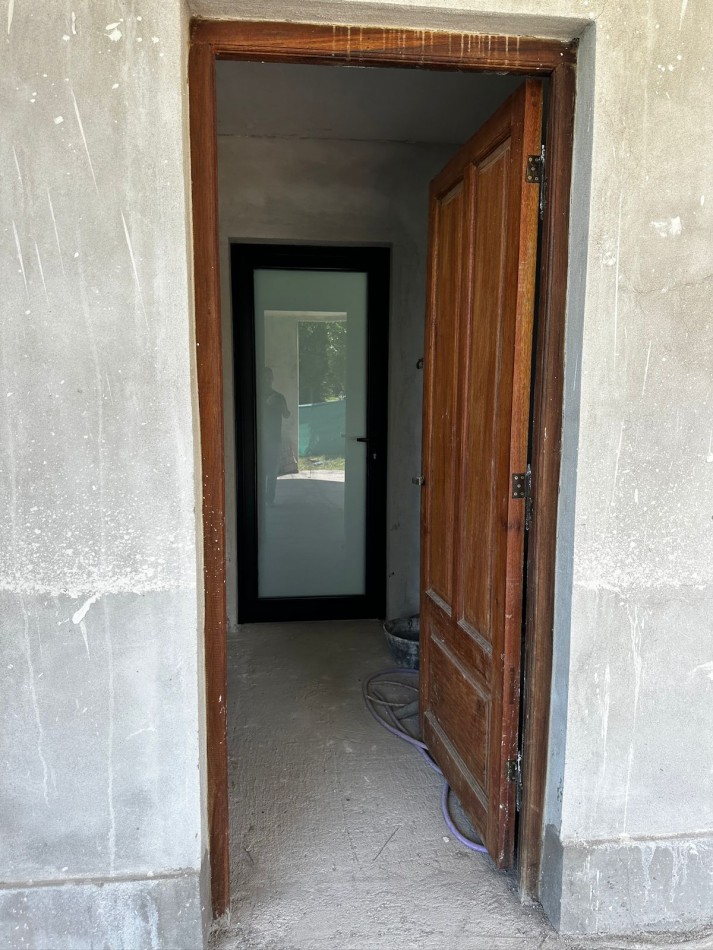 CASA EN BARRIO CERRADO LA EMILIA EN LA RINCONADA YERBA BUENA DE TRES DORMITORIOS A TERMINAR DETALLES APTA CREDITO