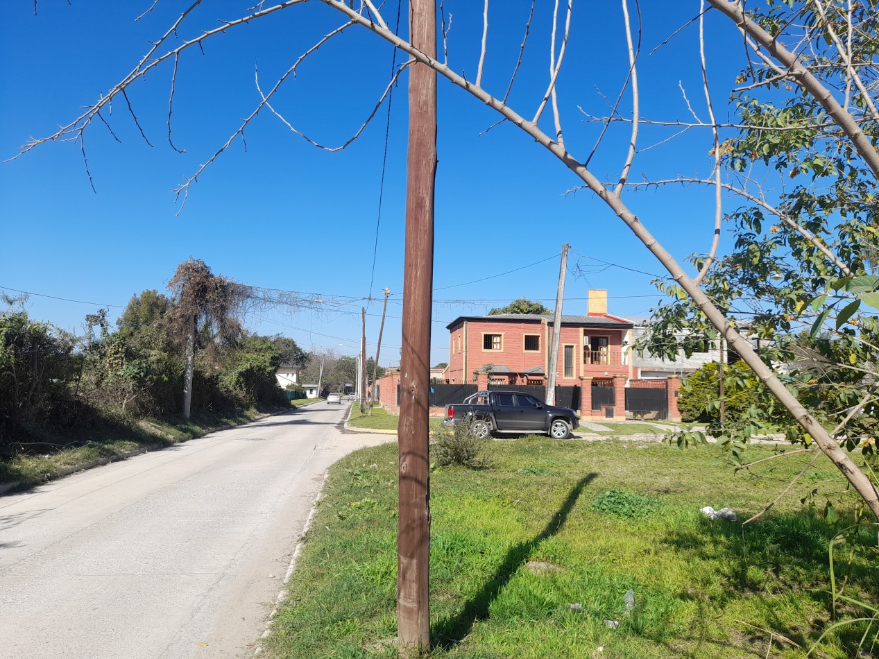 TERRENO DE 800 M2 EN YERBA BUENA SOBRE CALLE RECONQUISTA OPORTUNIDAD