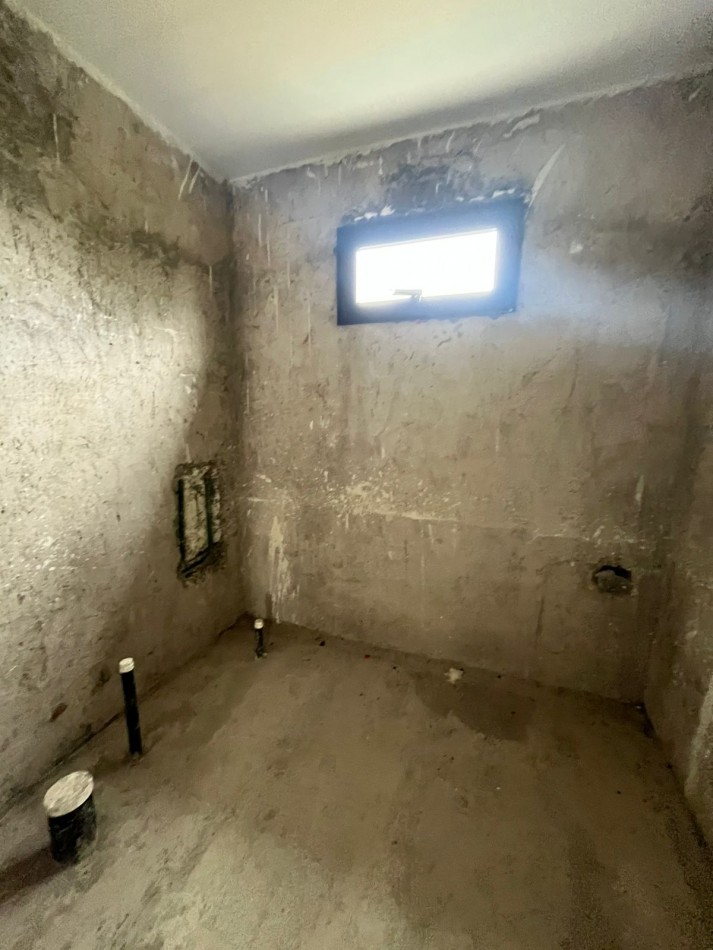 CASA EN BARRIO CERRADO LA EMILIA EN LA RINCONADA YERBA BUENA DE TRES DORMITORIOS A TERMINAR DETALLES APTA CREDITO