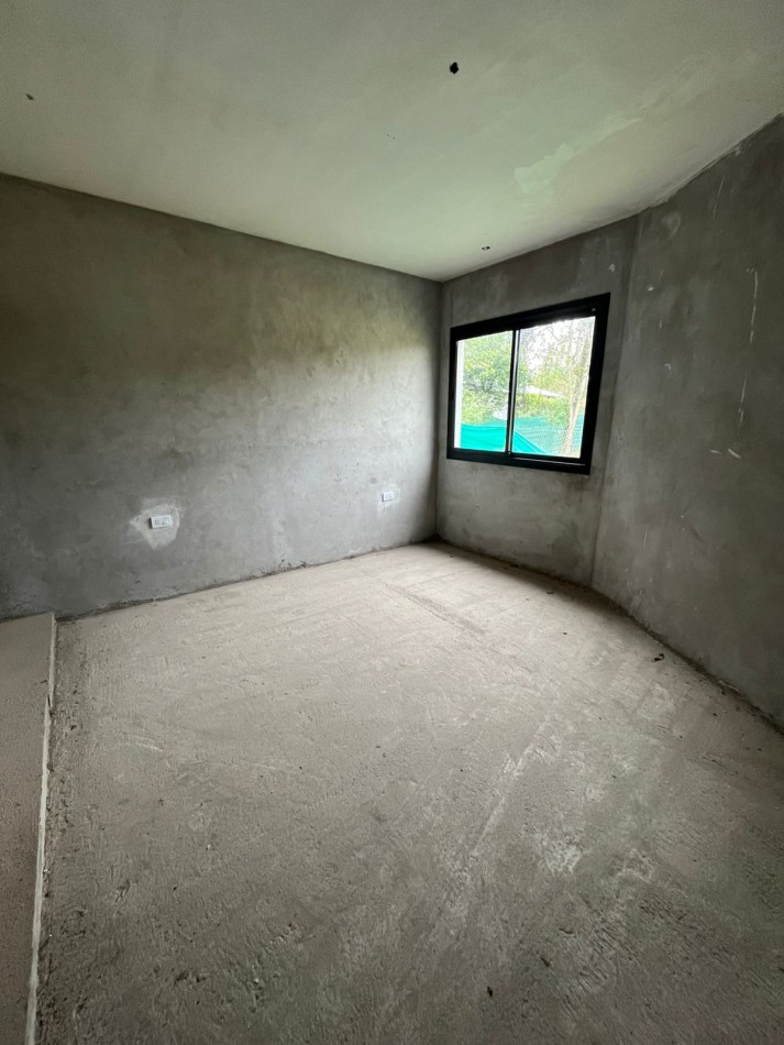 CASA EN BARRIO CERRADO LA EMILIA EN LA RINCONADA YERBA BUENA DE TRES DORMITORIOS A TERMINAR DETALLES APTA CREDITO