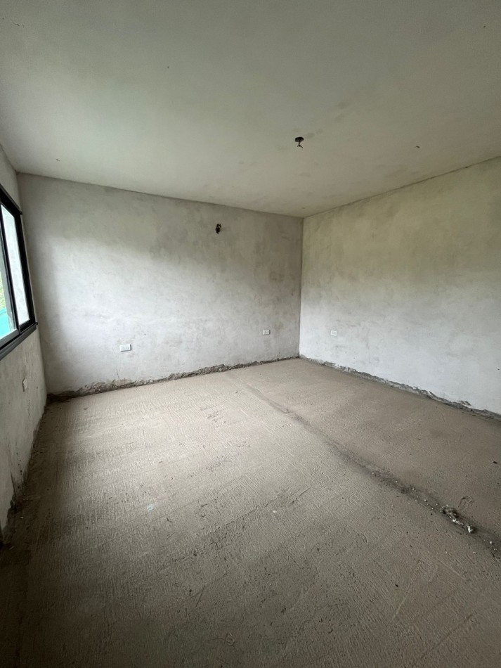 CASA EN BARRIO CERRADO LA EMILIA EN LA RINCONADA YERBA BUENA DE TRES DORMITORIOS A TERMINAR DETALLES APTA CREDITO