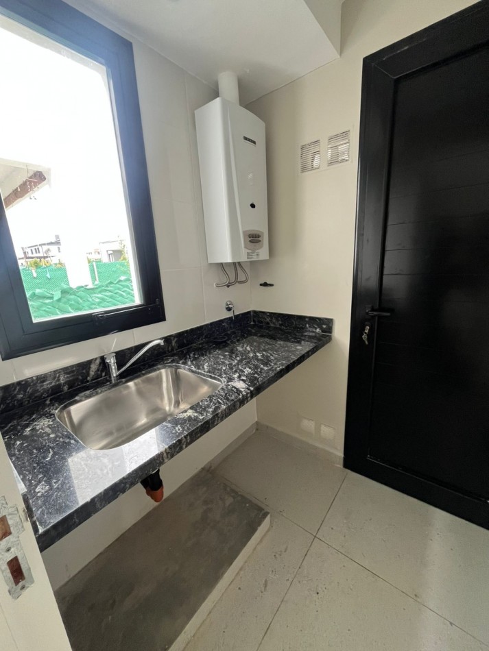 IMPORTANTE CASA EN COUNTRY THE POINT APTA CREDITO 