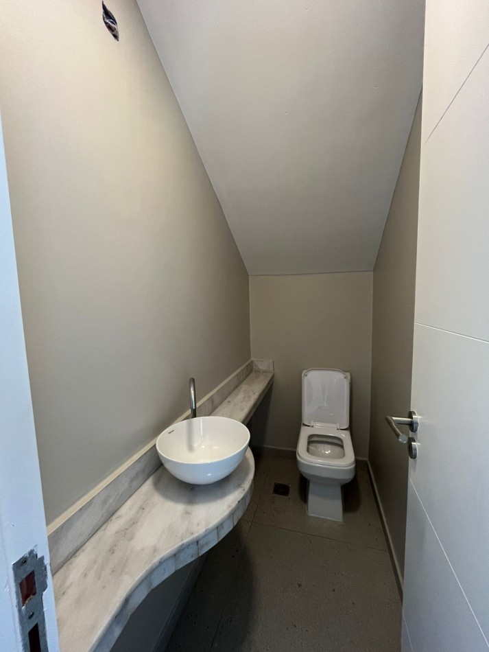 IMPORTANTE CASA EN COUNTRY THE POINT APTA CREDITO 