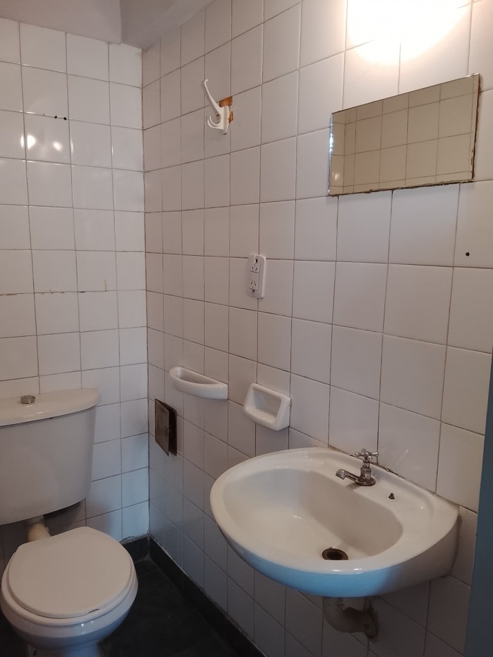 OFICINA ZONA TRIBUNALES EN PASAJE 2 DE ABRIL 380