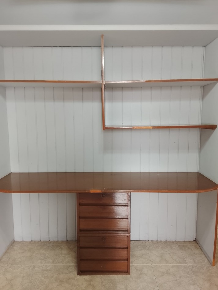 OFICINA ZONA TRIBUNALES EN PASAJE 2 DE ABRIL 380