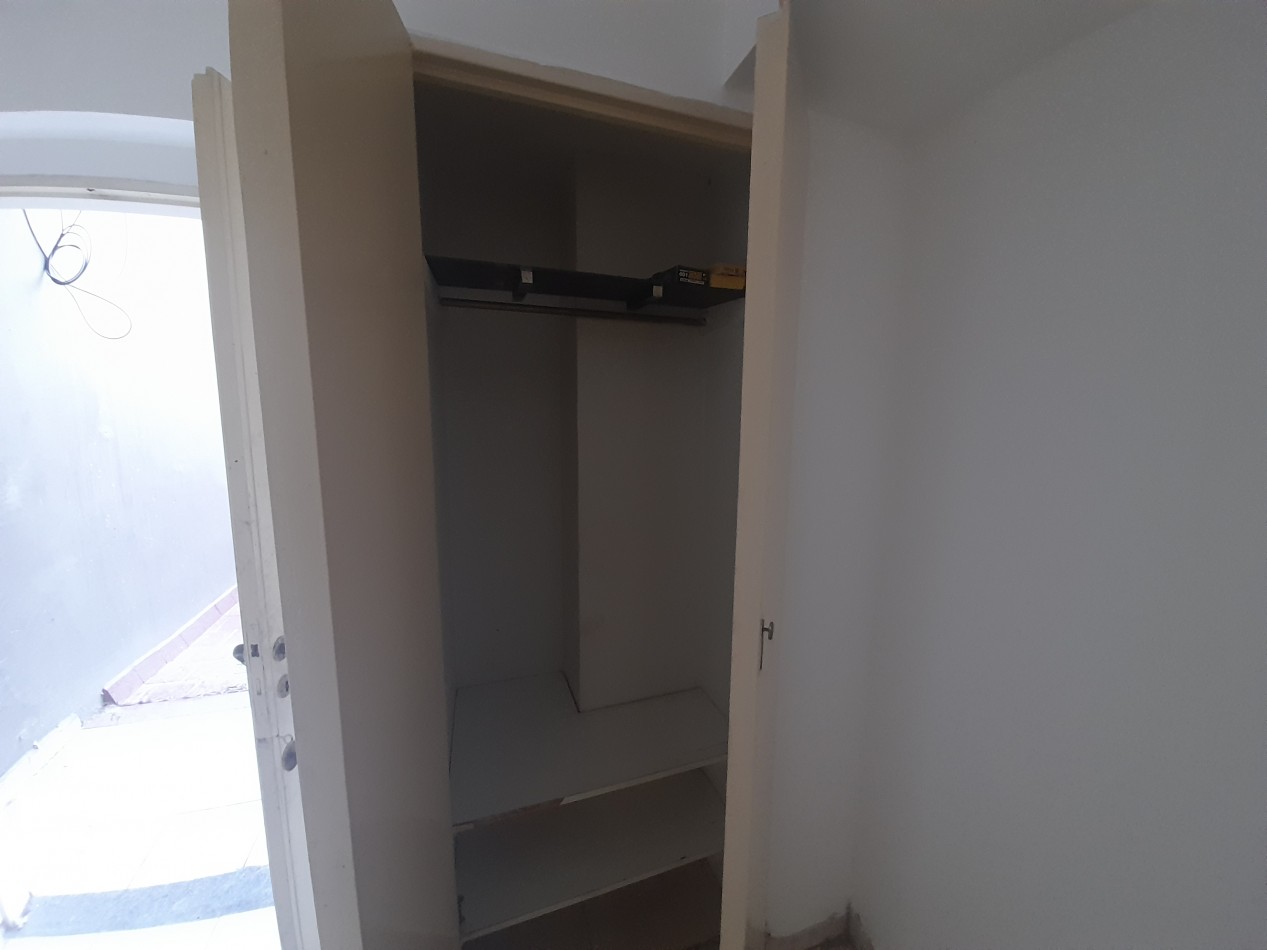 DEPARTAMENTO MONOAMBIENTE CON PATIO ENORME EN PLANTA BAJA EN LAS HERAS 441 BARRIO SUR