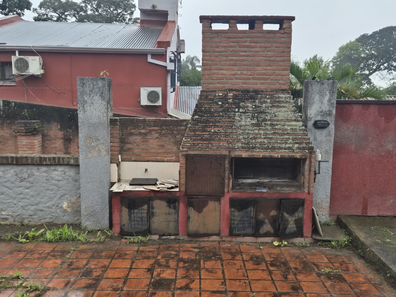 CASA A REMODELAR EN EL CORTE A METROS DE LA ROTONDA SOBRE AVENIDA ACONQUIJA AL 3000 YERBA BUENA APTA CREDITO 