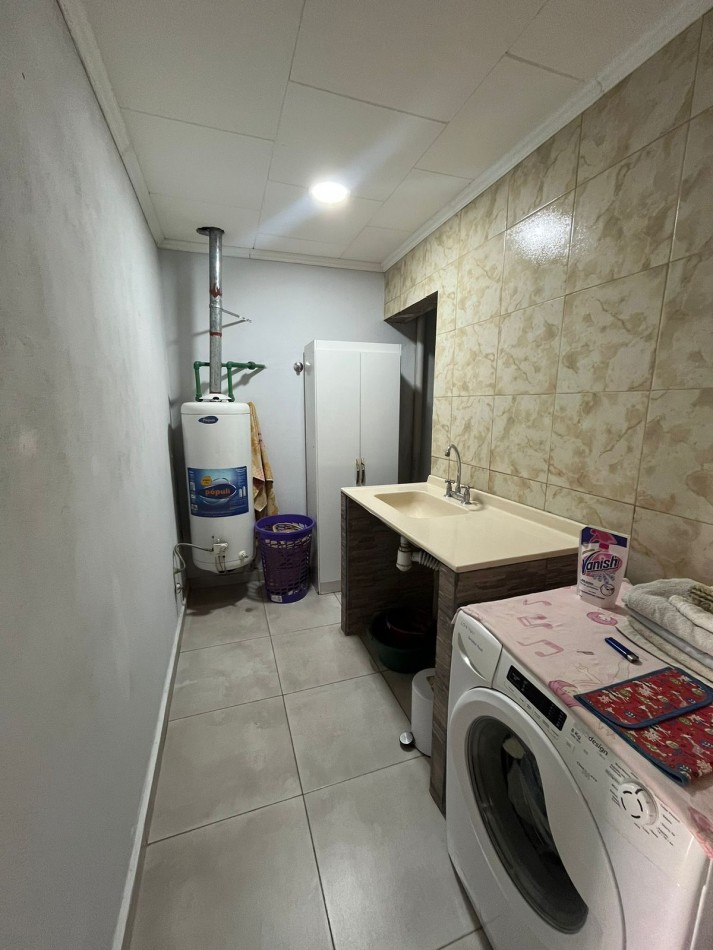 CASA EN TAFI VIEJO DE TRES DORMITORIOS NUEVA OPORTUNIDAD 