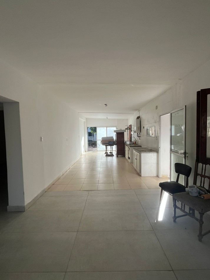 CASA DE DOS DORMITORIOS EN SAAVEDRA AL 600 A UNA CUADRA DE AVENIDA EJERCITO DEL NORTE