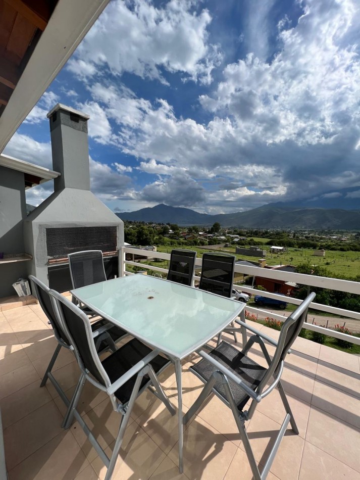 ESPECTACULAR CASA EN TAFI DEL VALLE 
