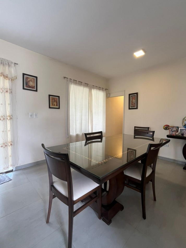 IMPORTANTE CASA EN COUNTRY PINAR 1 EN TAFI VIEJO LOTE CENTRAL