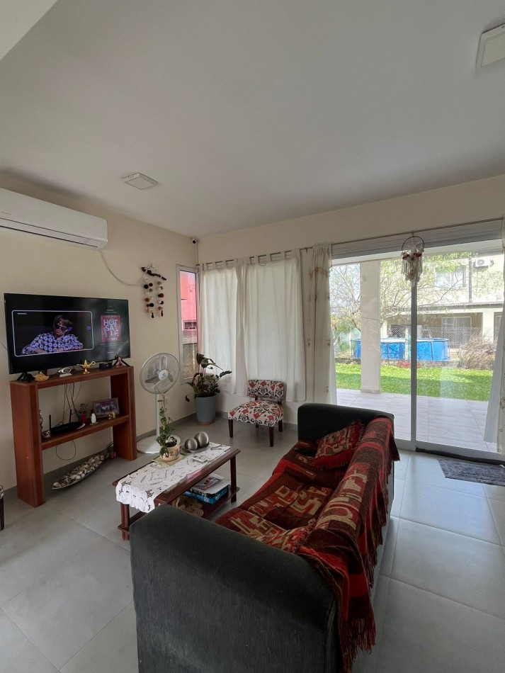 IMPORTANTE CASA EN COUNTRY PINAR 1 EN TAFI VIEJO LOTE CENTRAL